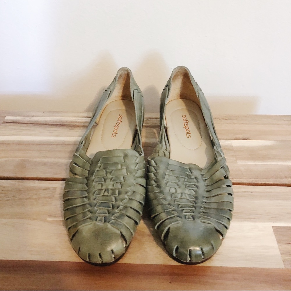 Huarache green sandals